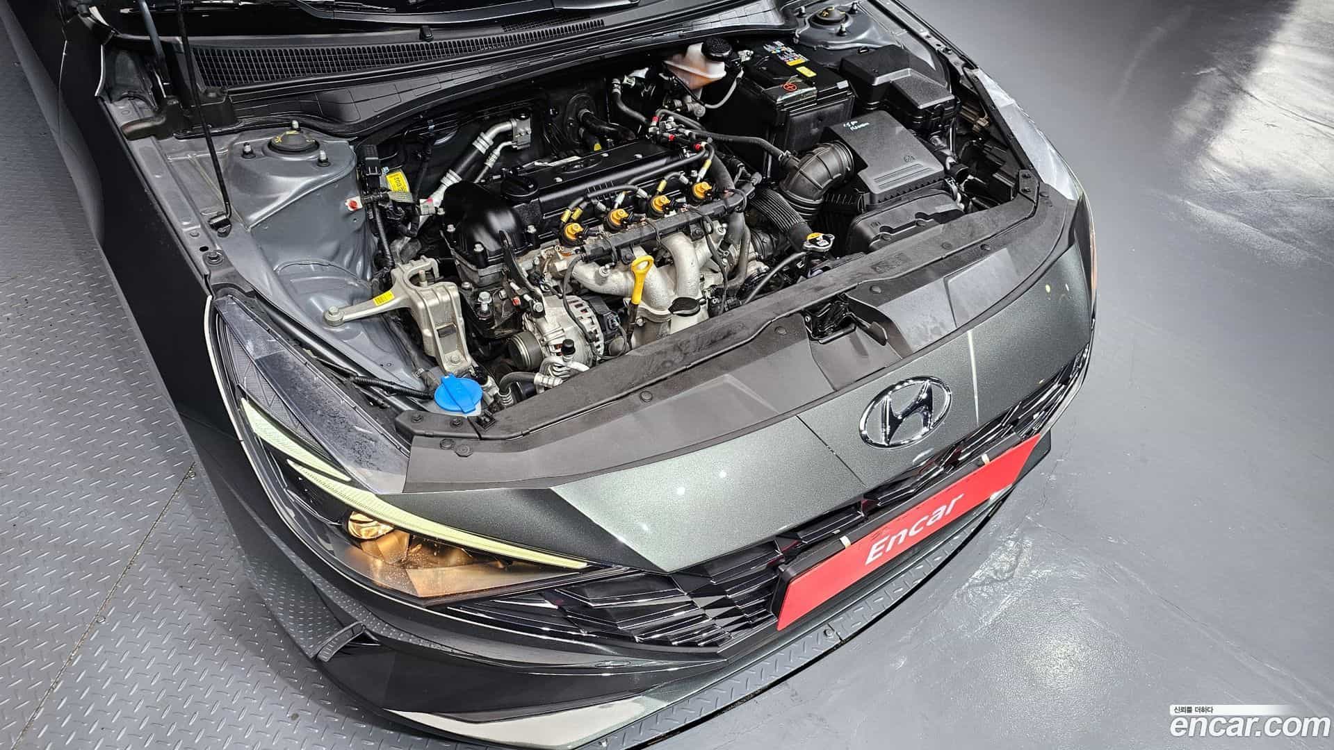 AVANTE Hyundai 2023.0-INNER-006