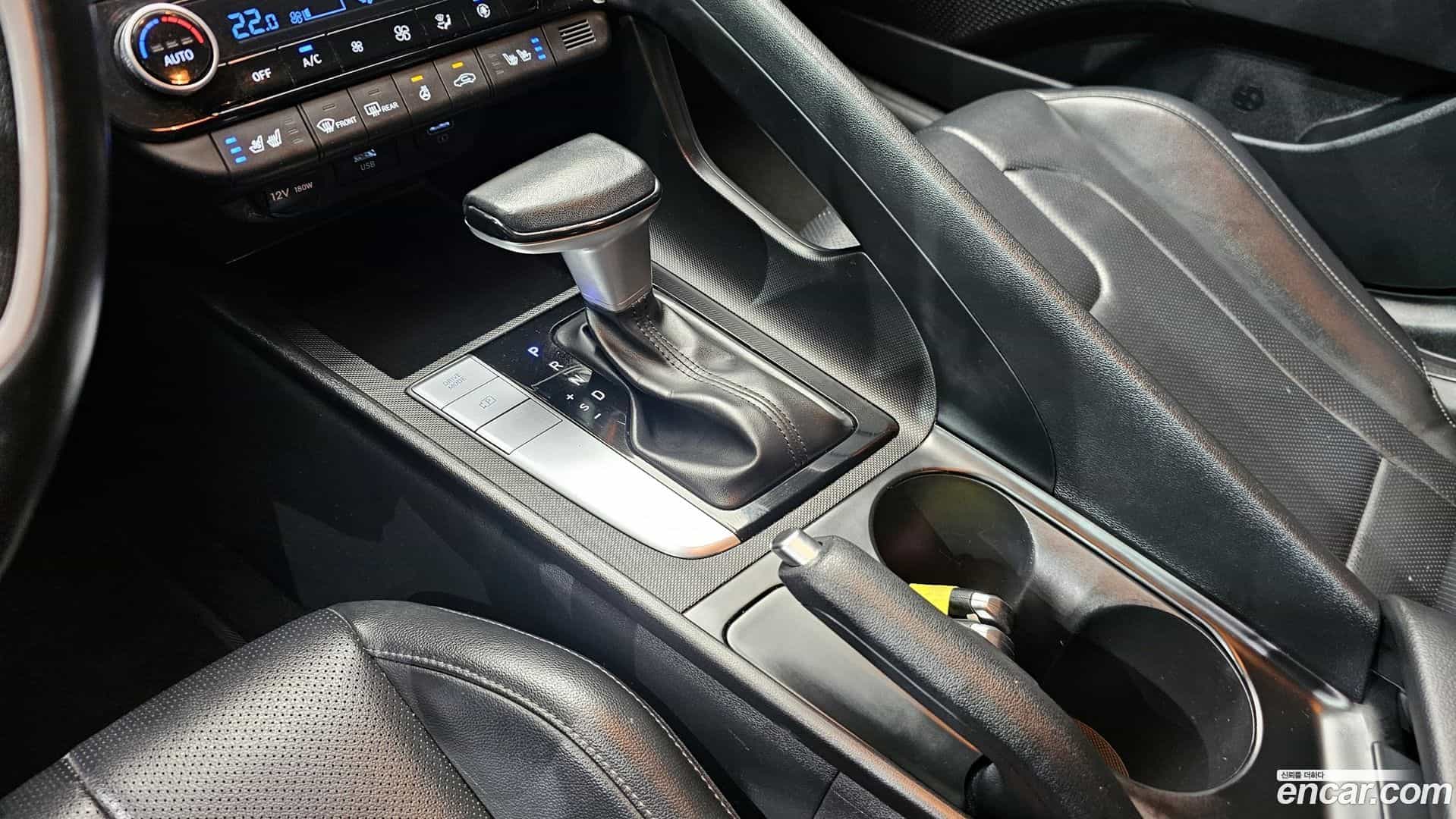 AVANTE Hyundai 2023.0-INNER-009