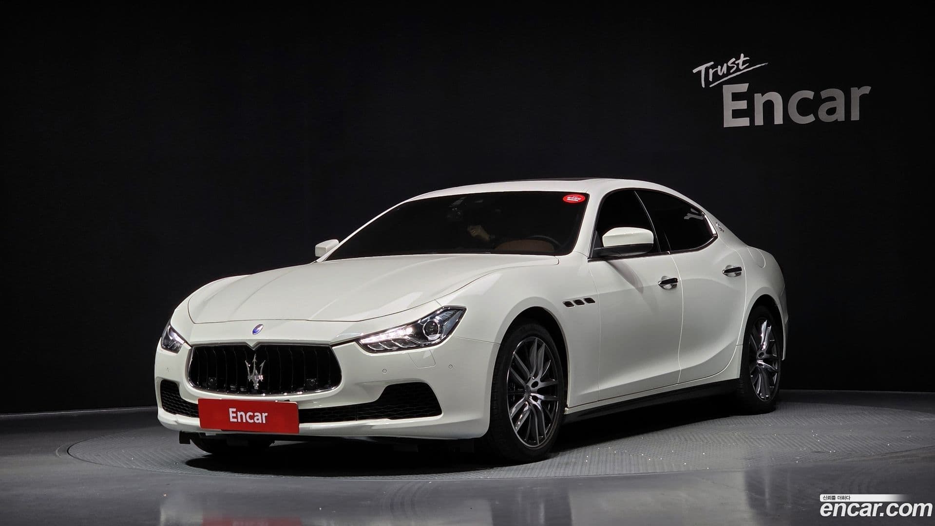Main__Slider__Photo:Ghibli Maserati 2017.3-0
