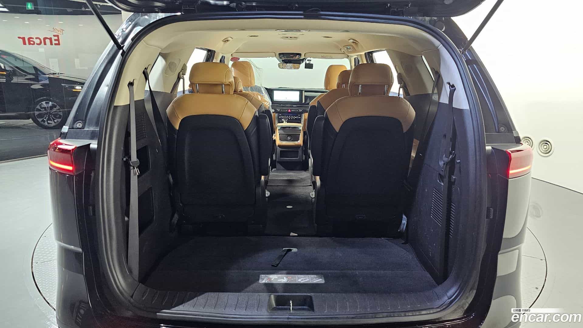 Canival Kia 2022.5-OPTION-024