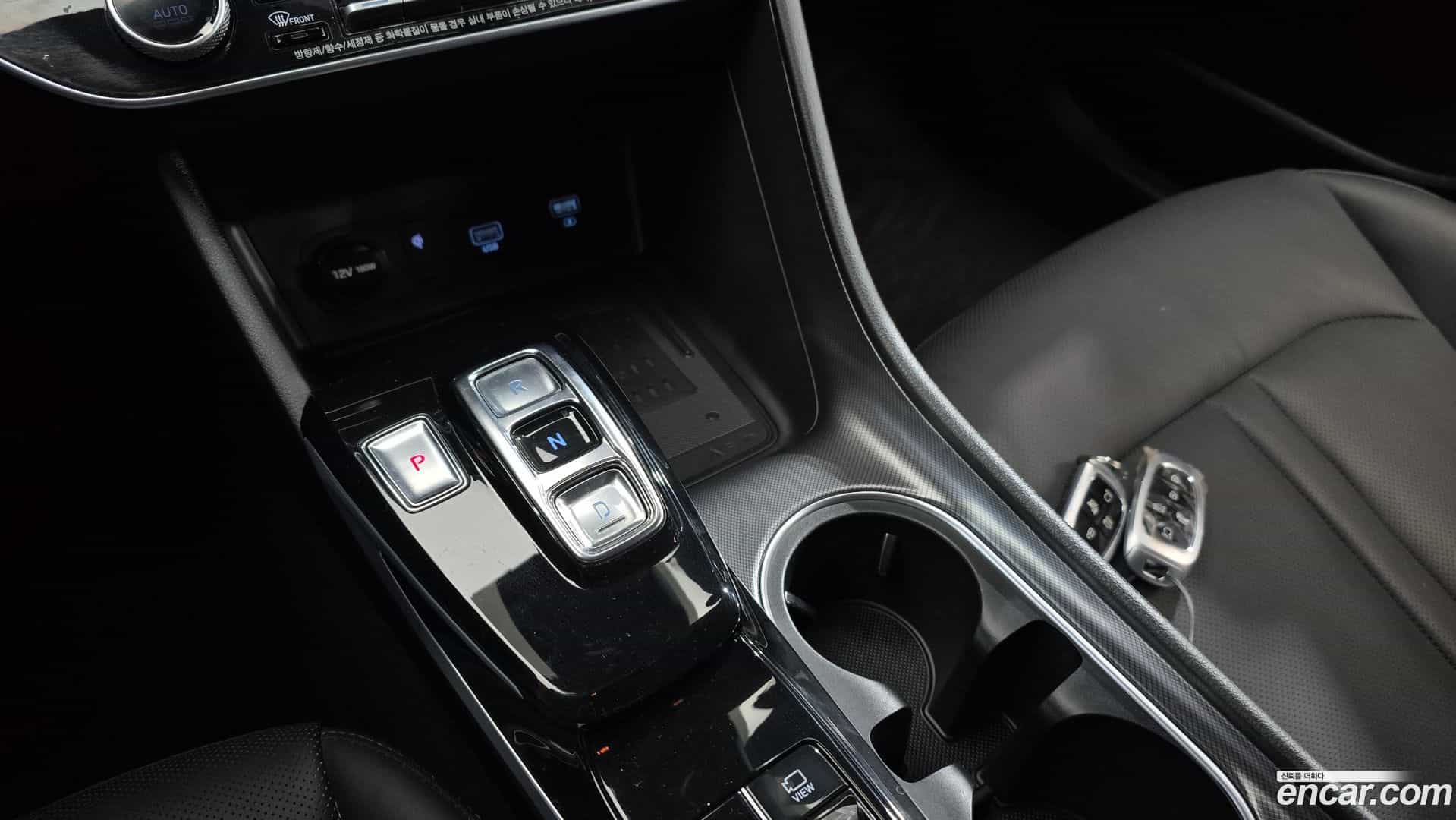 Sonata Hyundai 2019.4-INNER-009