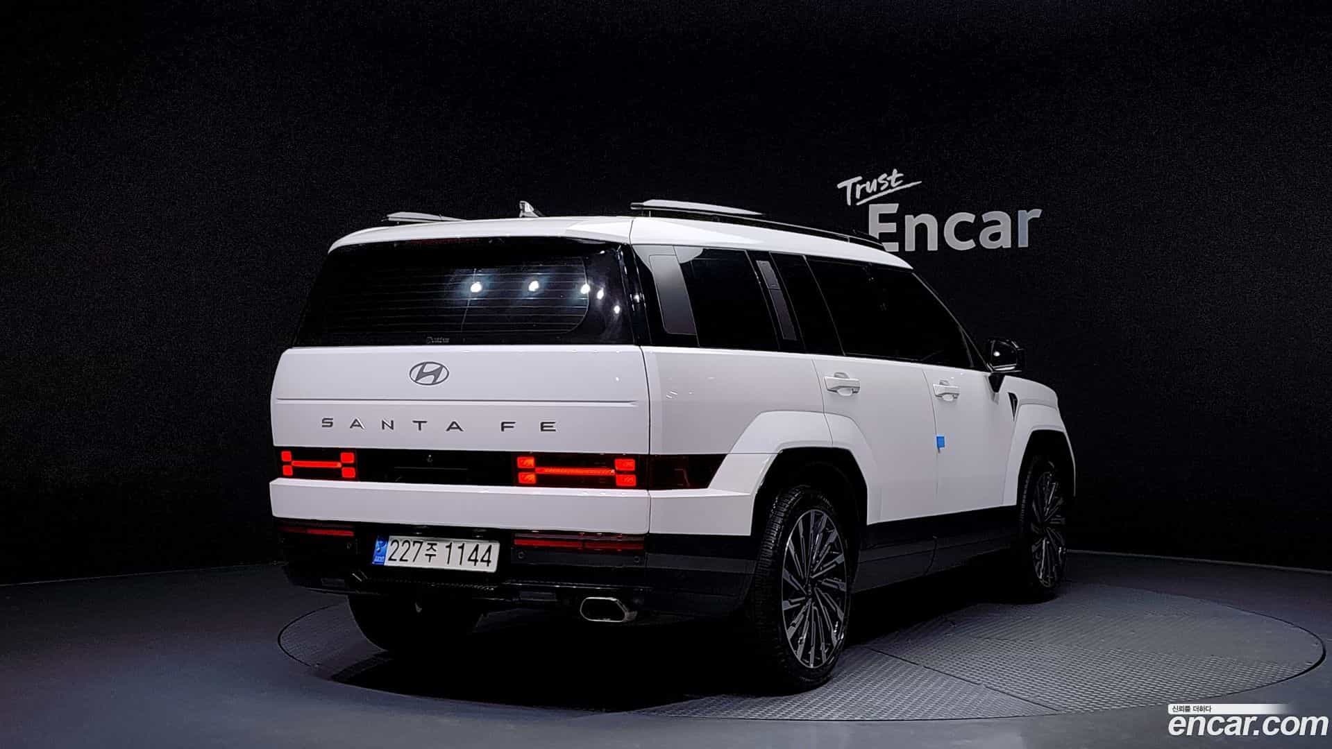 Santafe Hyundai 2023.9-OUTER-002