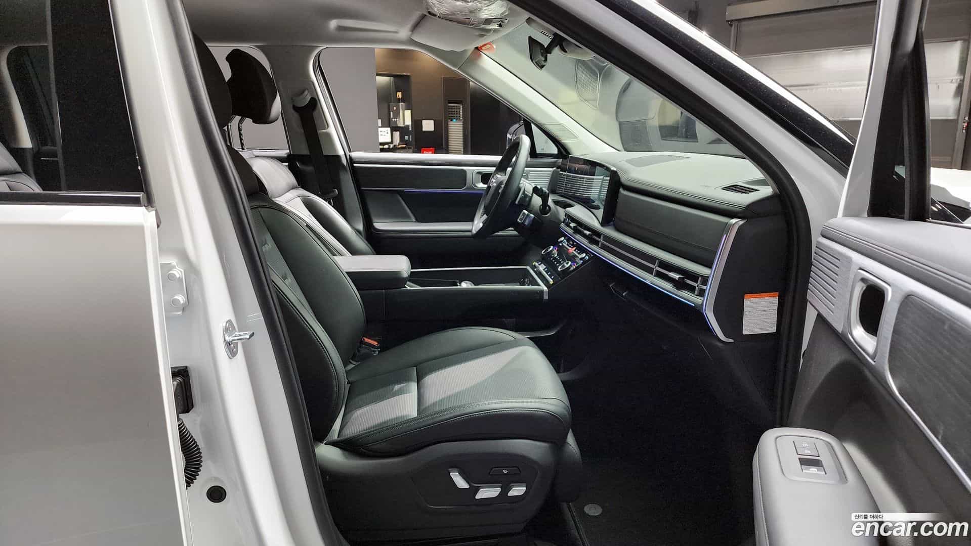 Santafe Hyundai 2023.10-INNER-010