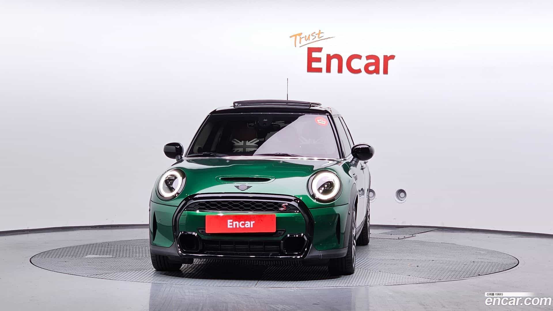 Cooper Mini 2024.0-OUTER-003