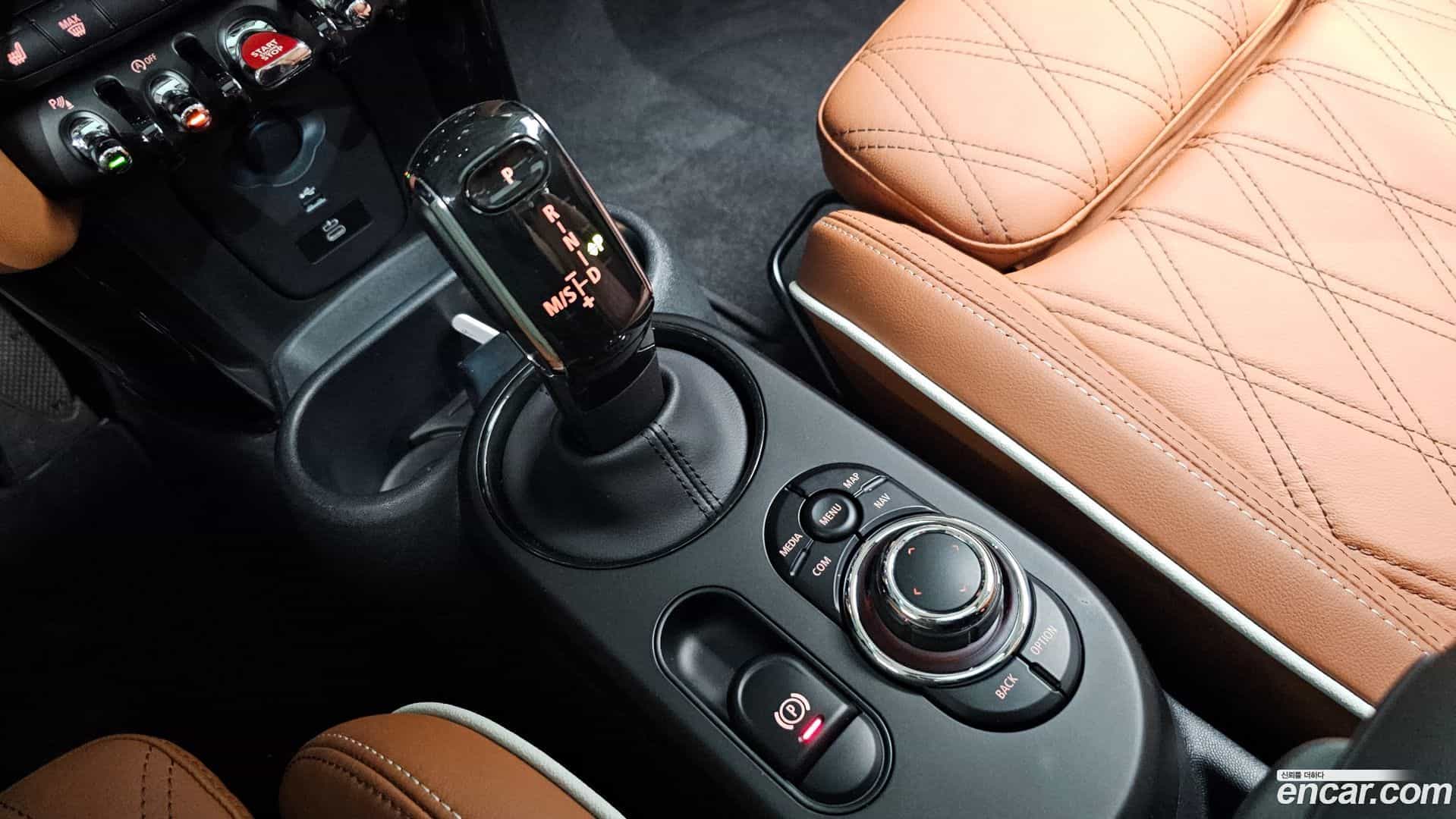 Cooper Mini 2024.0-INNER-009