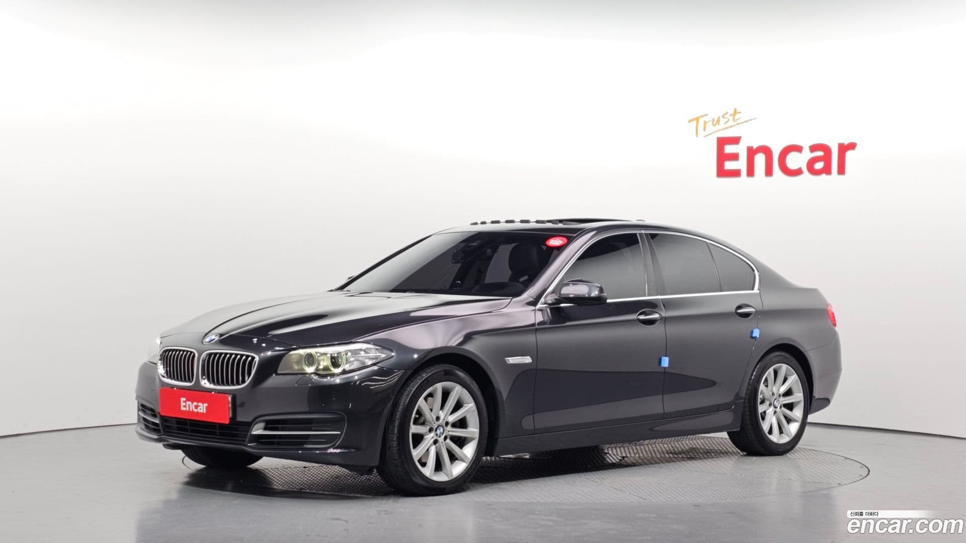 Main__Slider__Photo:5-Series BMW 2015.4-0