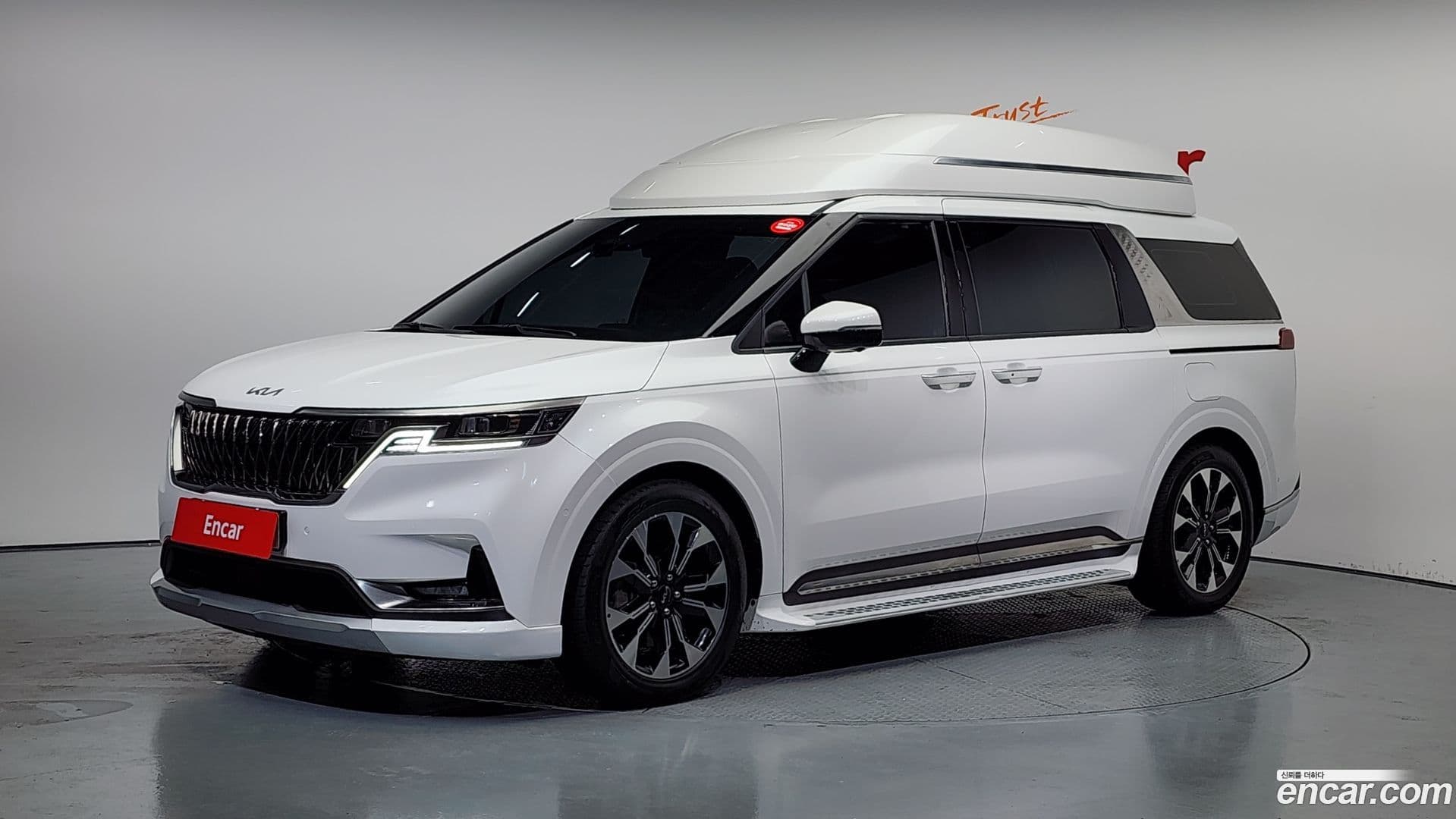 Main__Slider__Photo:Canival Kia 2021.8-0