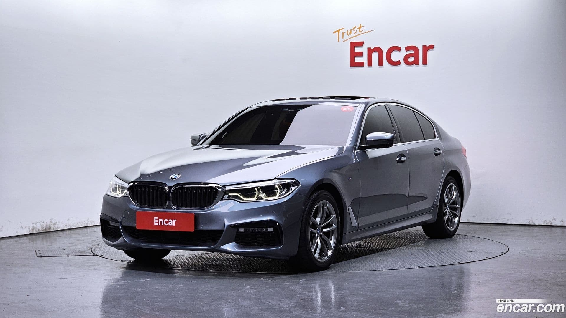 Main__Slider__Photo:5-Series BMW 2018.1-0