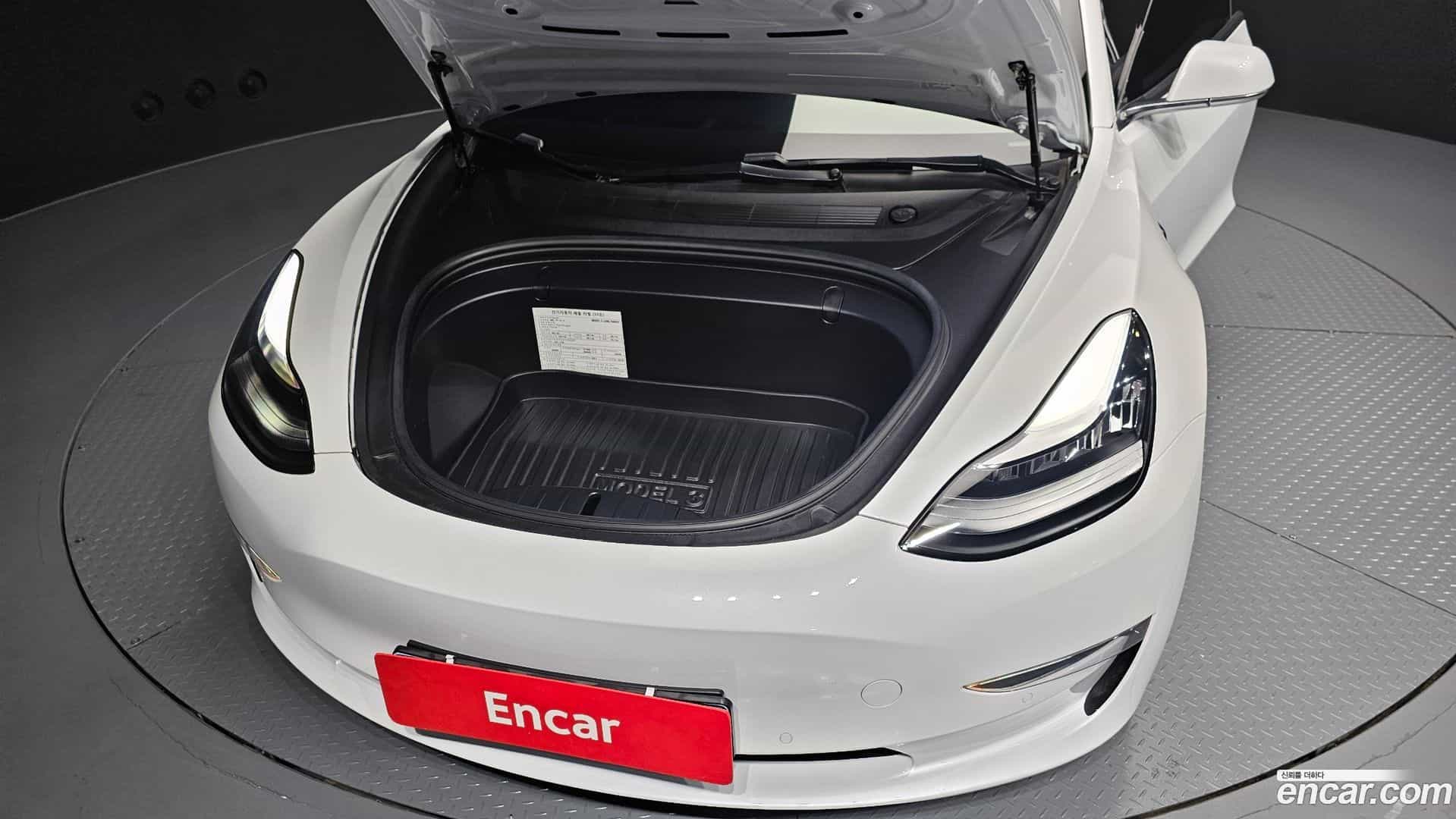 Model 3 Tesla 2020.1-INNER-006