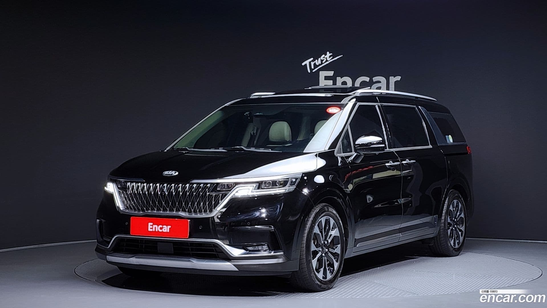 Main__Slider__Photo:Canival Kia 2021.2-0