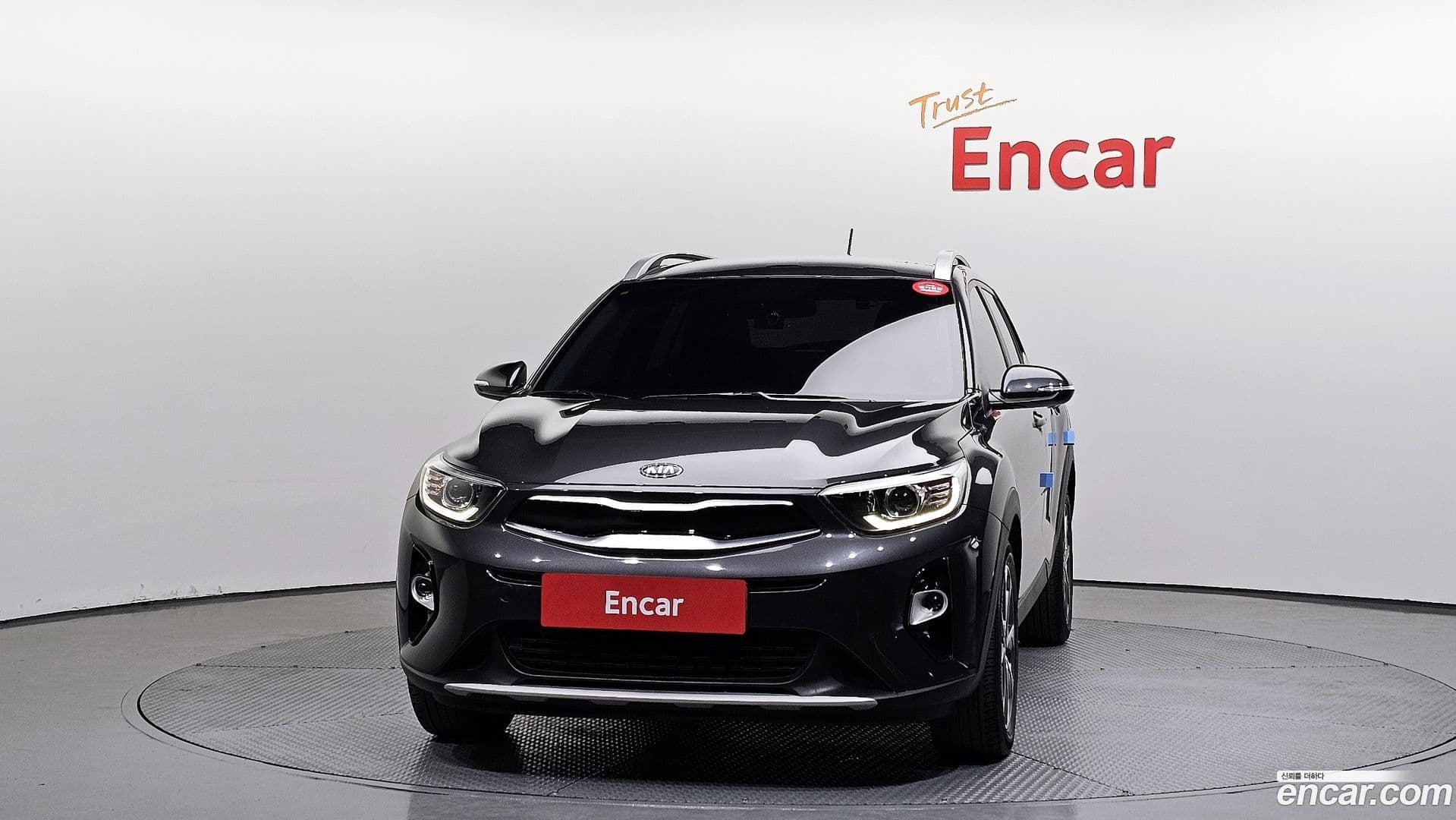 Main__Slider__Photo:Stonic Kia 2019.0-2