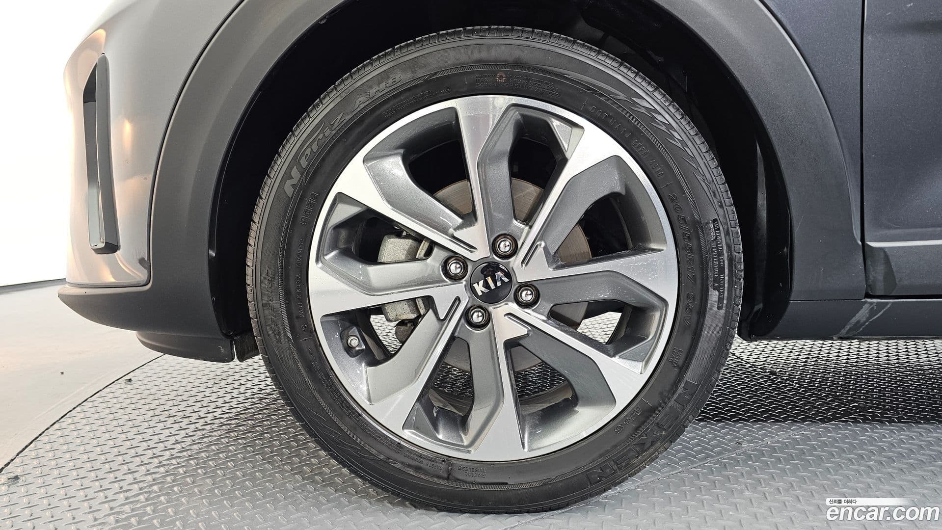 Main__Slider__Photo:Stonic Kia 2019.0-4