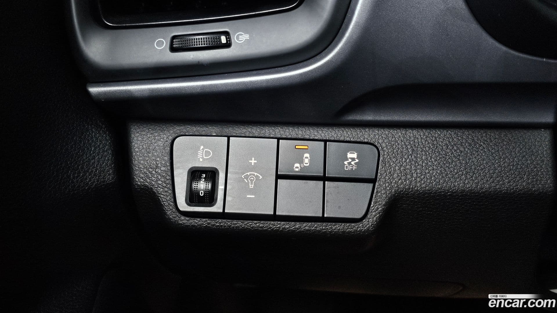 Main__Slider__Photo:Stonic Kia 2019.0-14