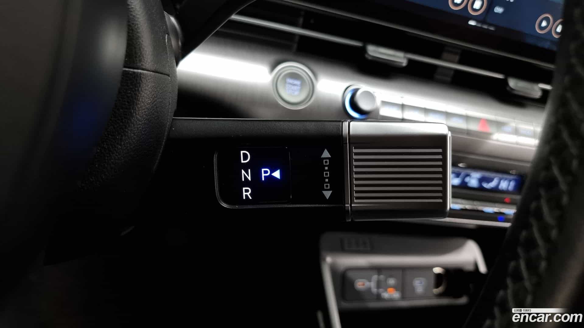 Kona Hyundai 2023.1-INNER-009