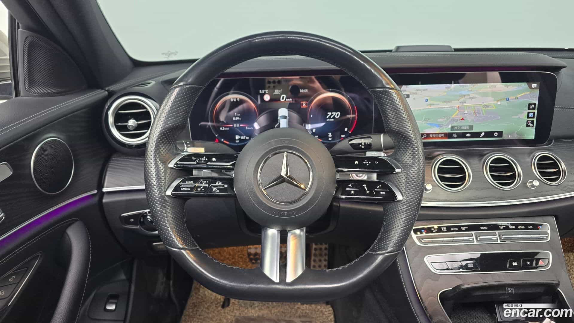 E-Class Mercedes-Benz 2020.10-OPTION-017