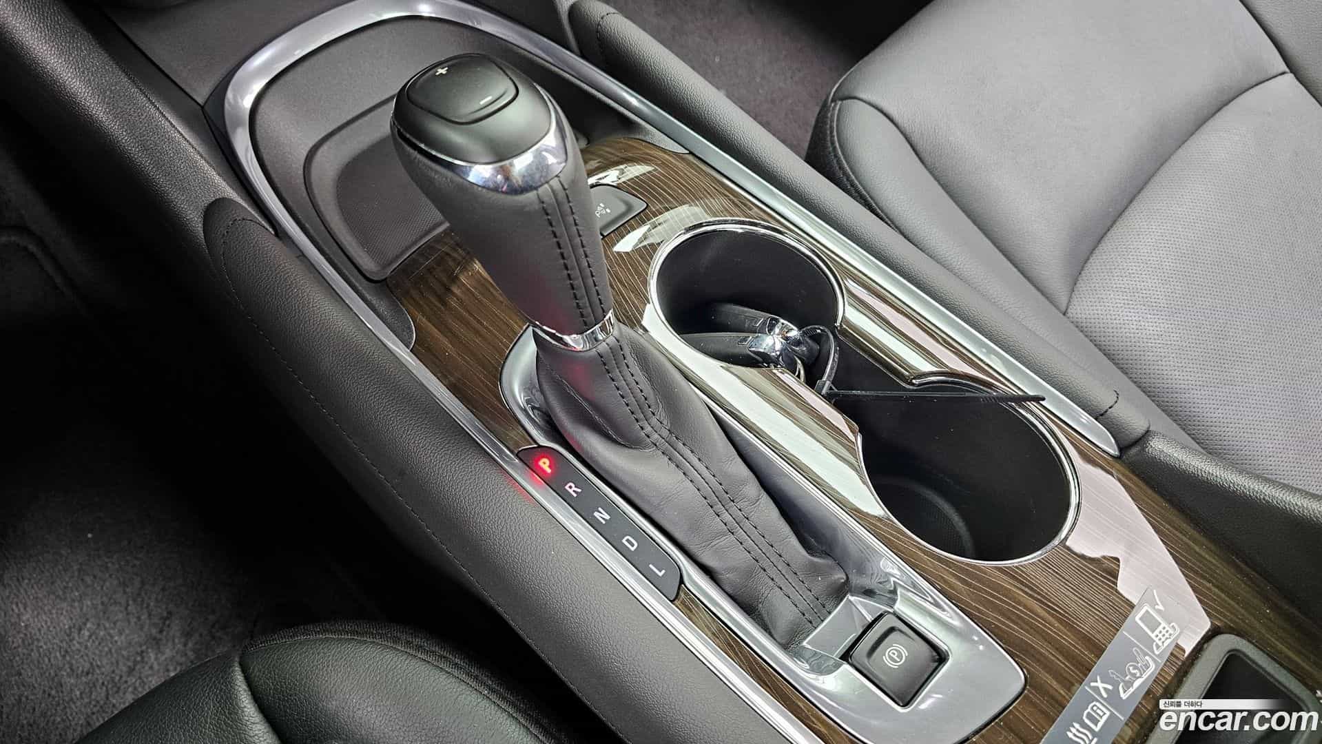Malibu Chevrolet 2019.10-INNER-009