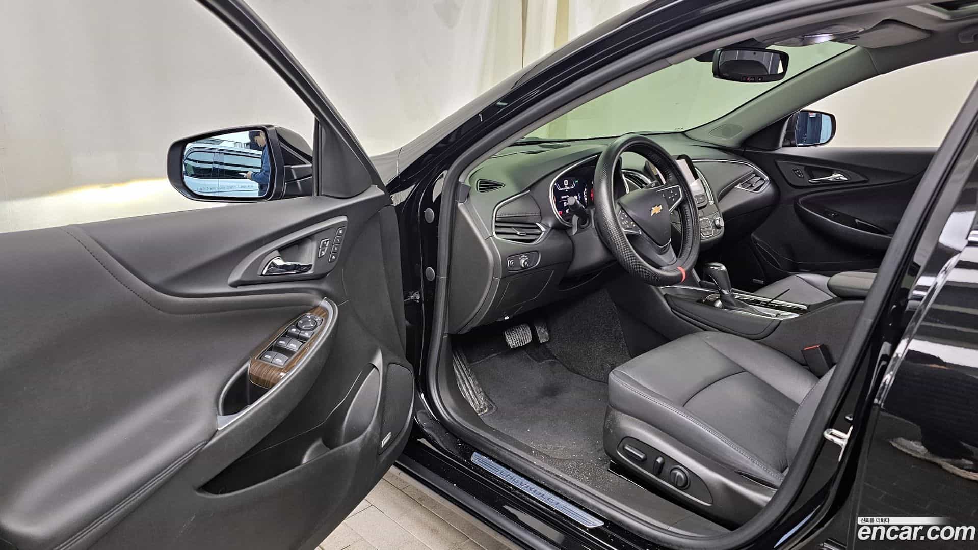 Malibu Chevrolet 2019.10-INNER-010