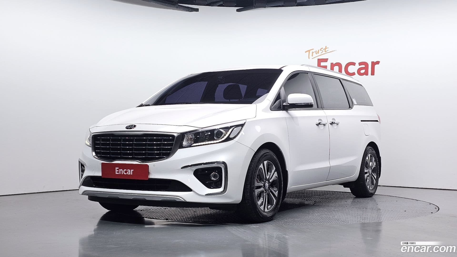 Main__Slider__Photo:Canival Kia 2019.0-0