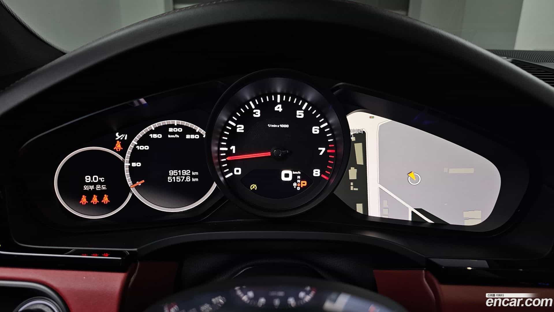 Cayenne Porsche 2021.0-INNER-008