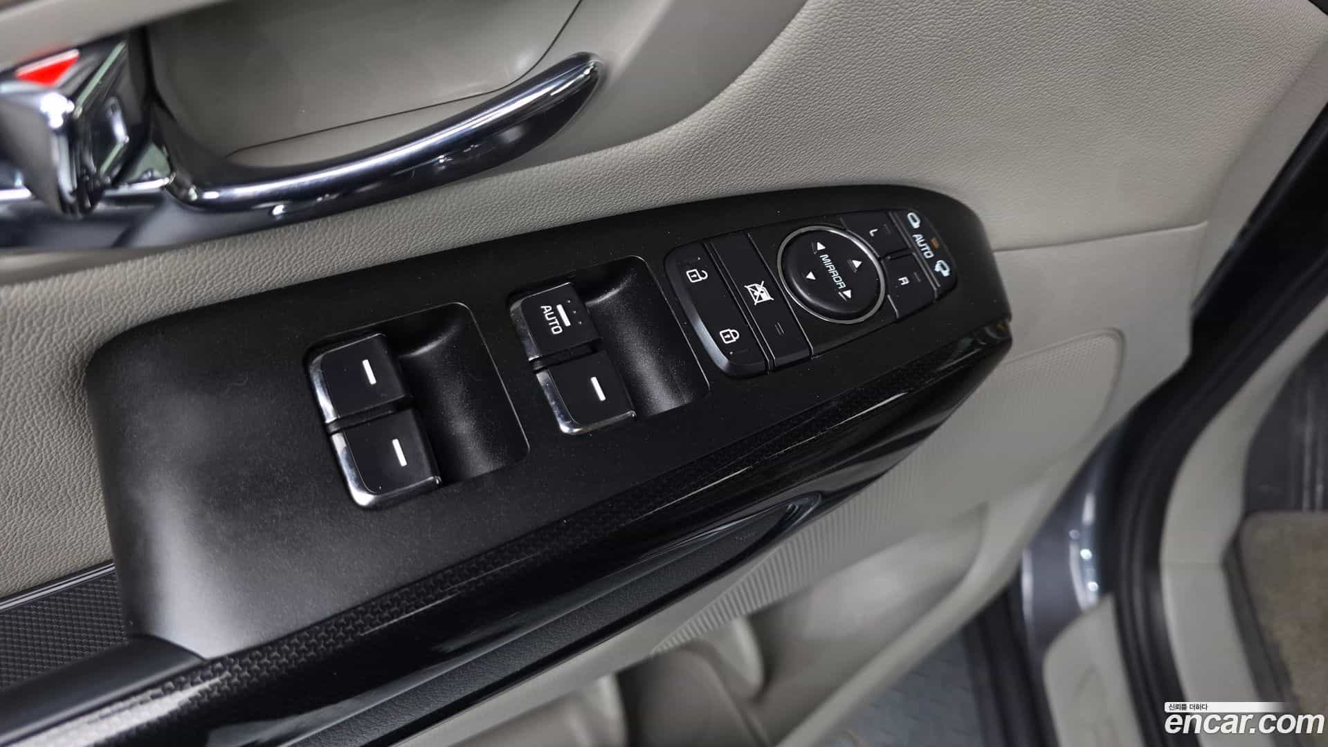 Canival Kia 2016.11-OPTION-015