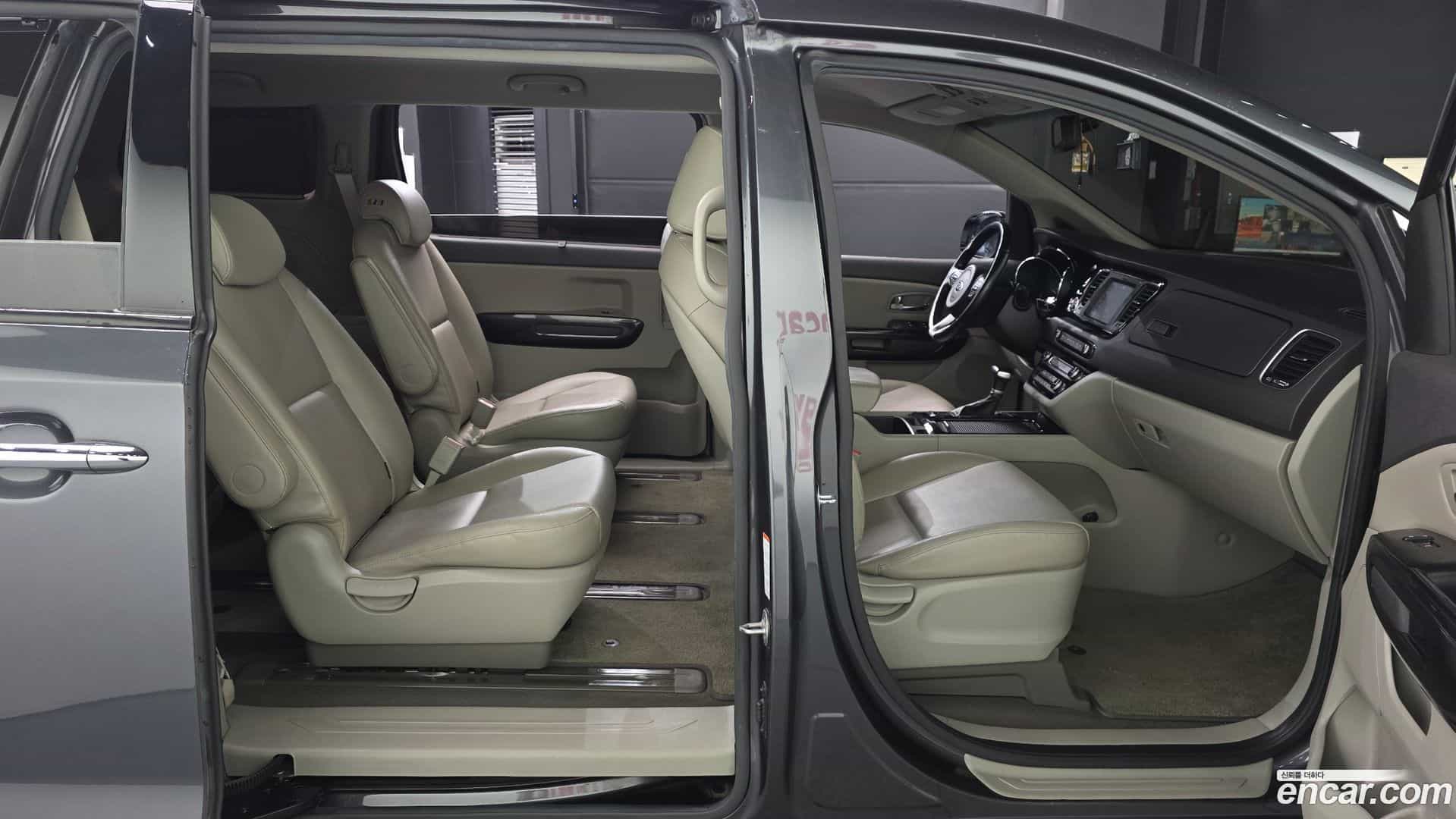 Canival Kia 2016.11-OPTION-024