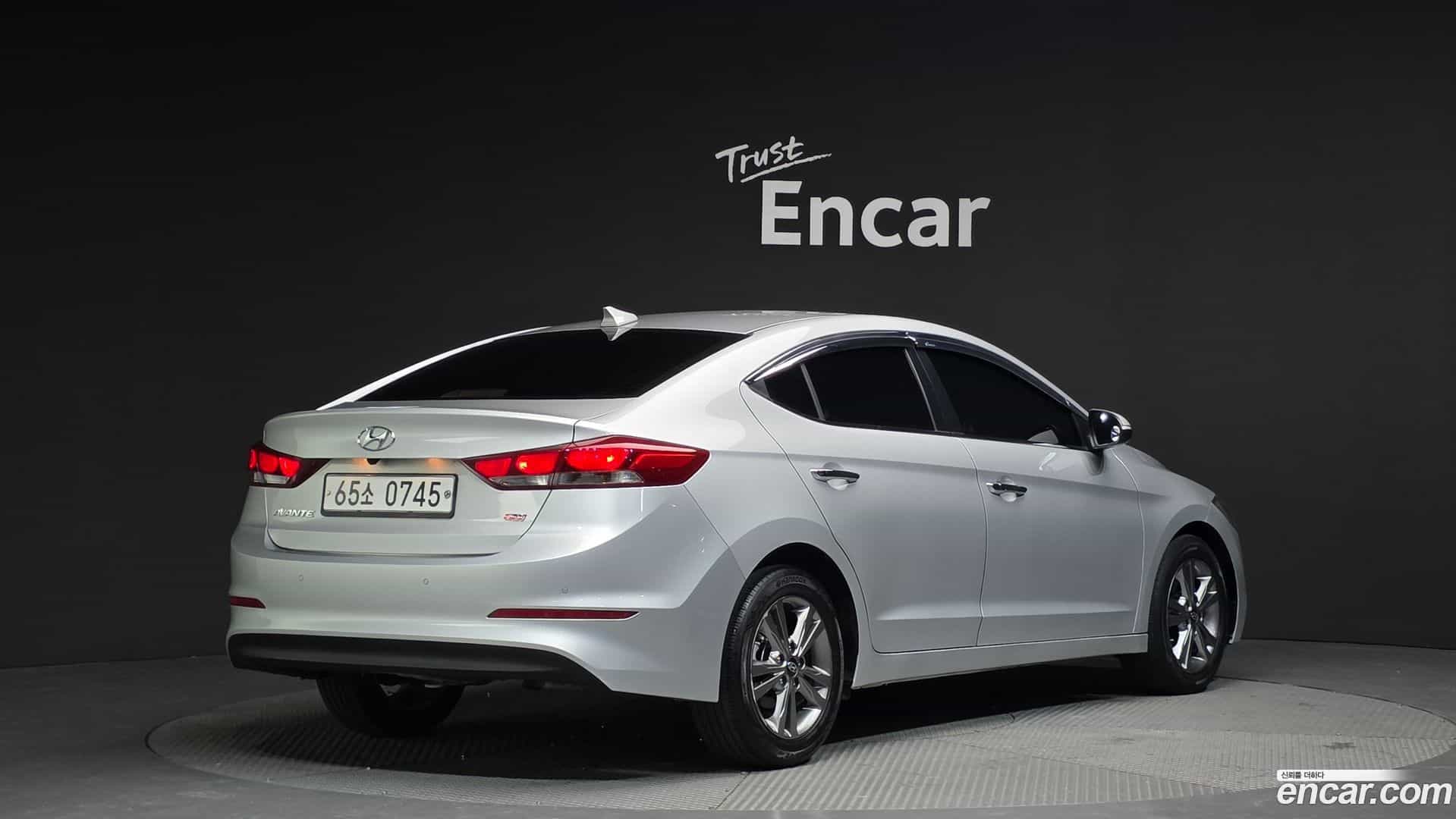 AVANTE Hyundai 2016.2-OUTER-002