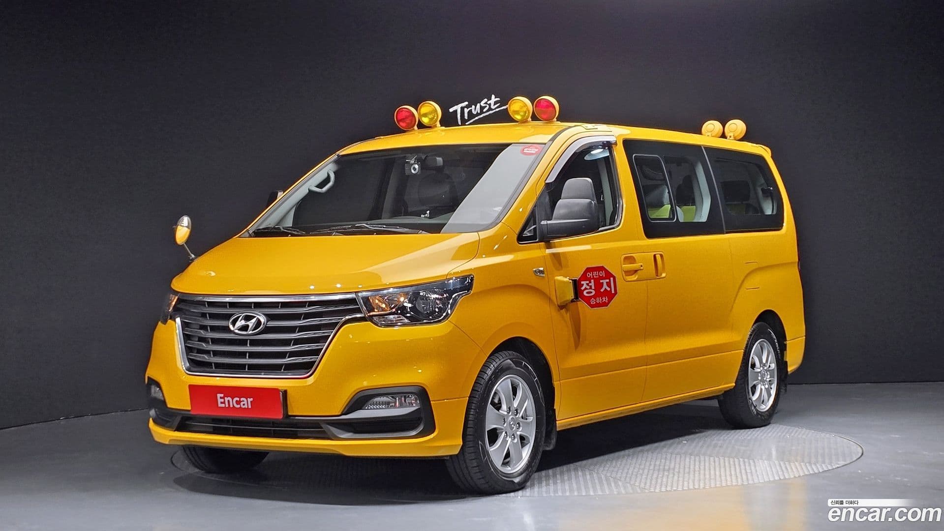 Main__Slider__Photo:Starex Hyundai 2019.0-0