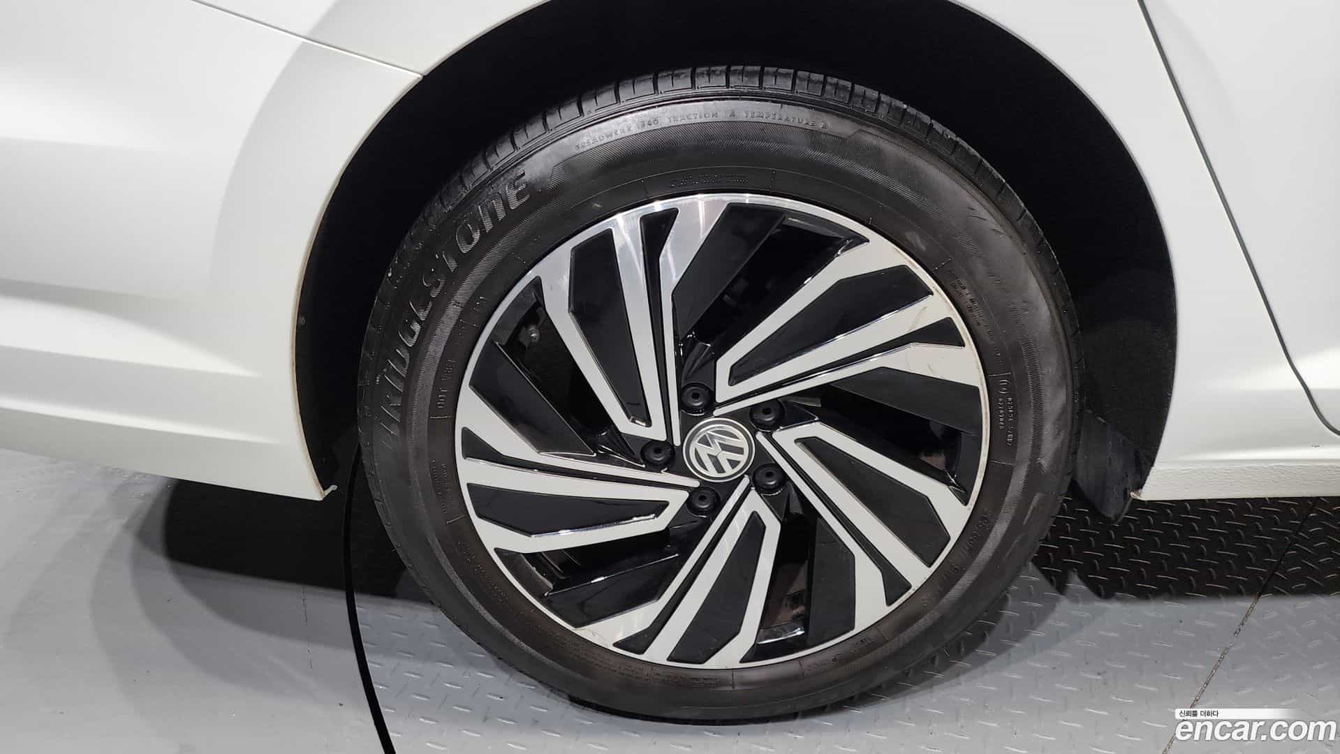 Jetta Volkswagen 2021.2-OUTER-005