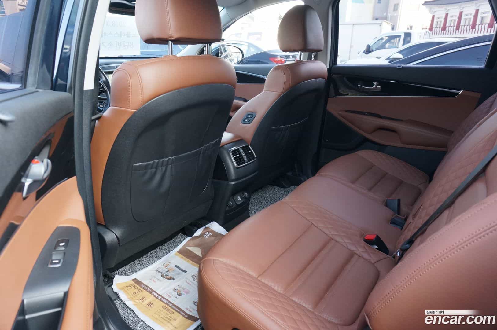 Sorento Kia 2018.2-OPTION-021