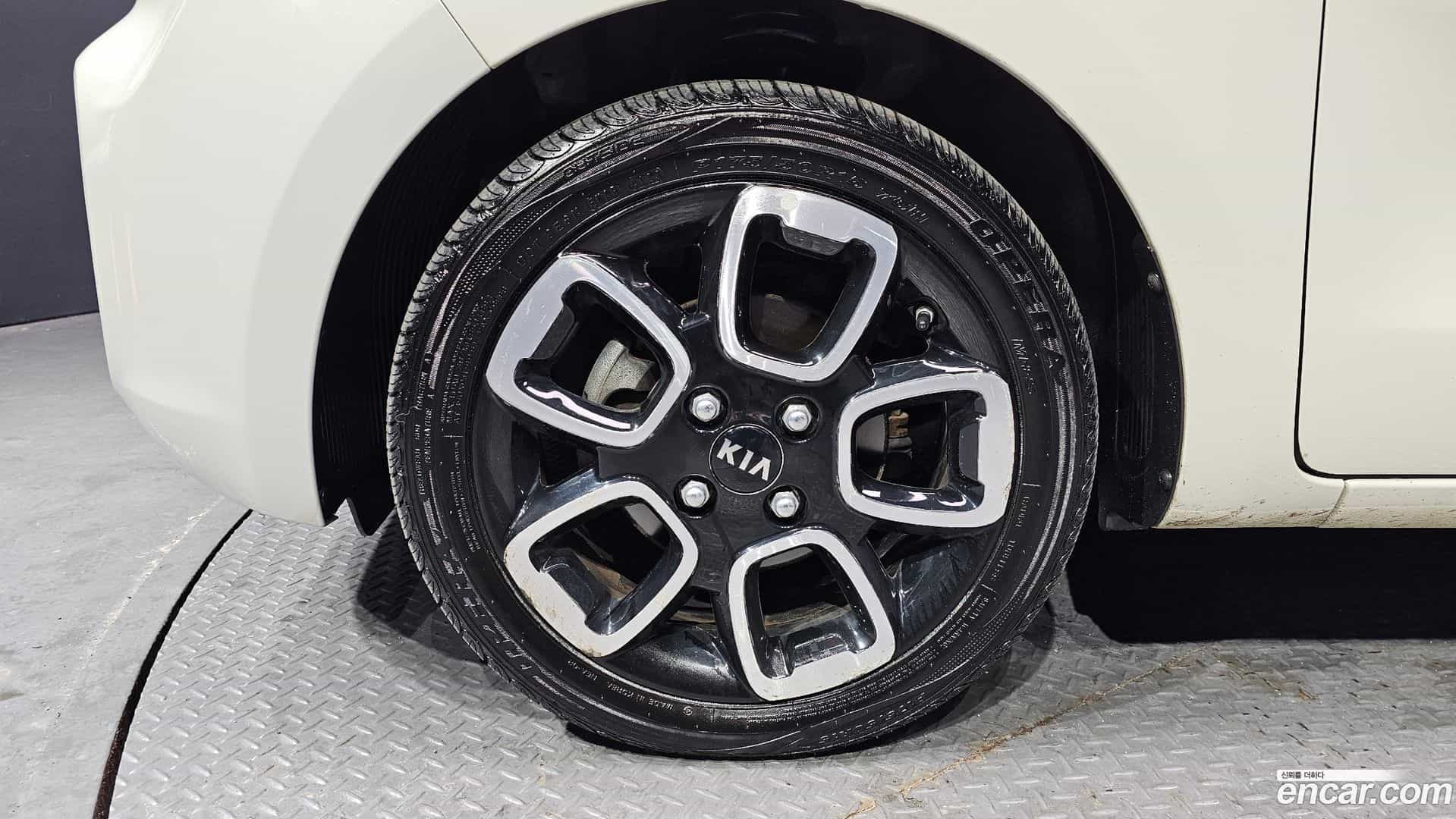 RAY Kia 2020.6-OUTER-005