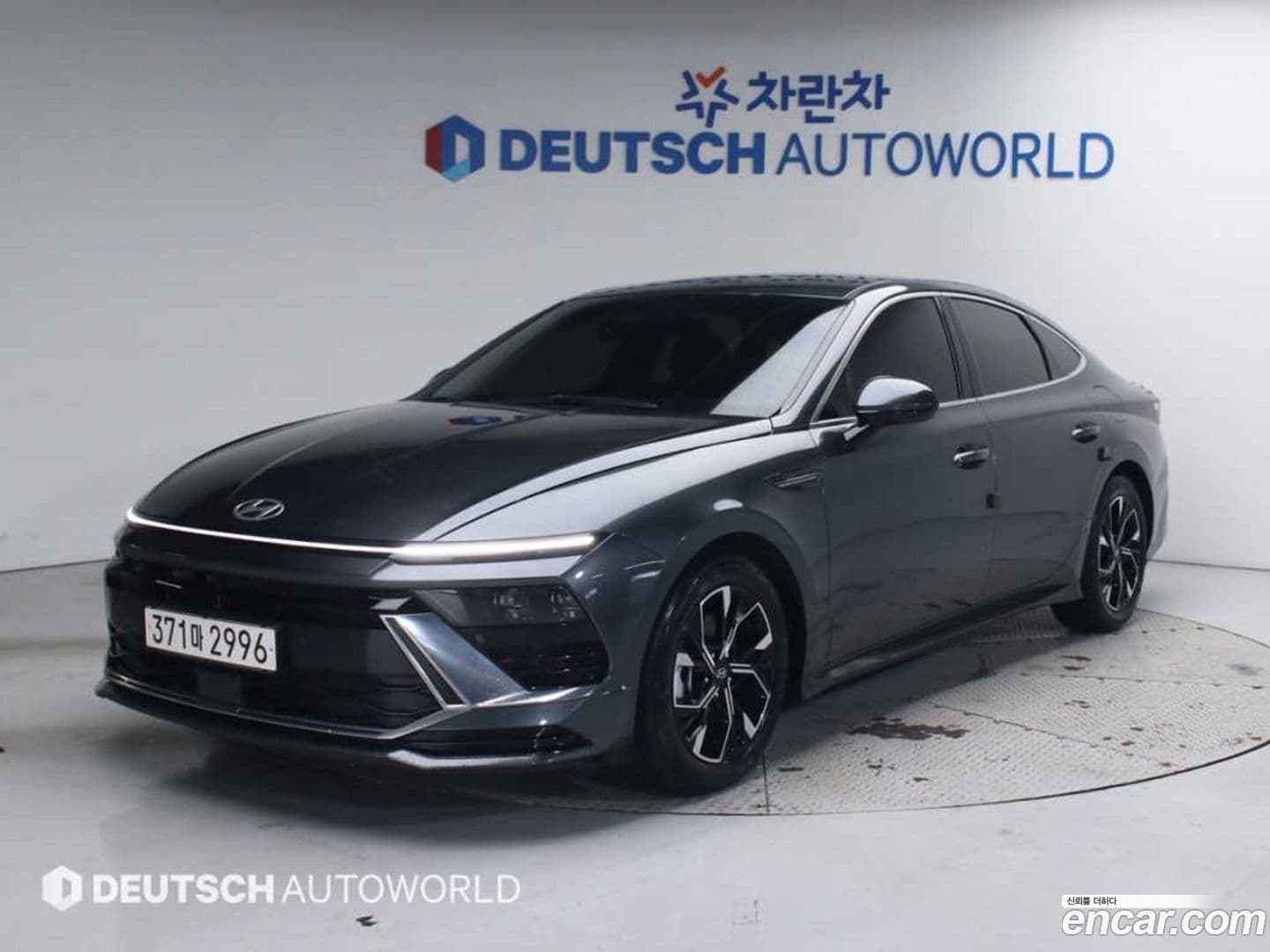 Main__Slider__Photo:Sonata Hyundai 2023.8-0