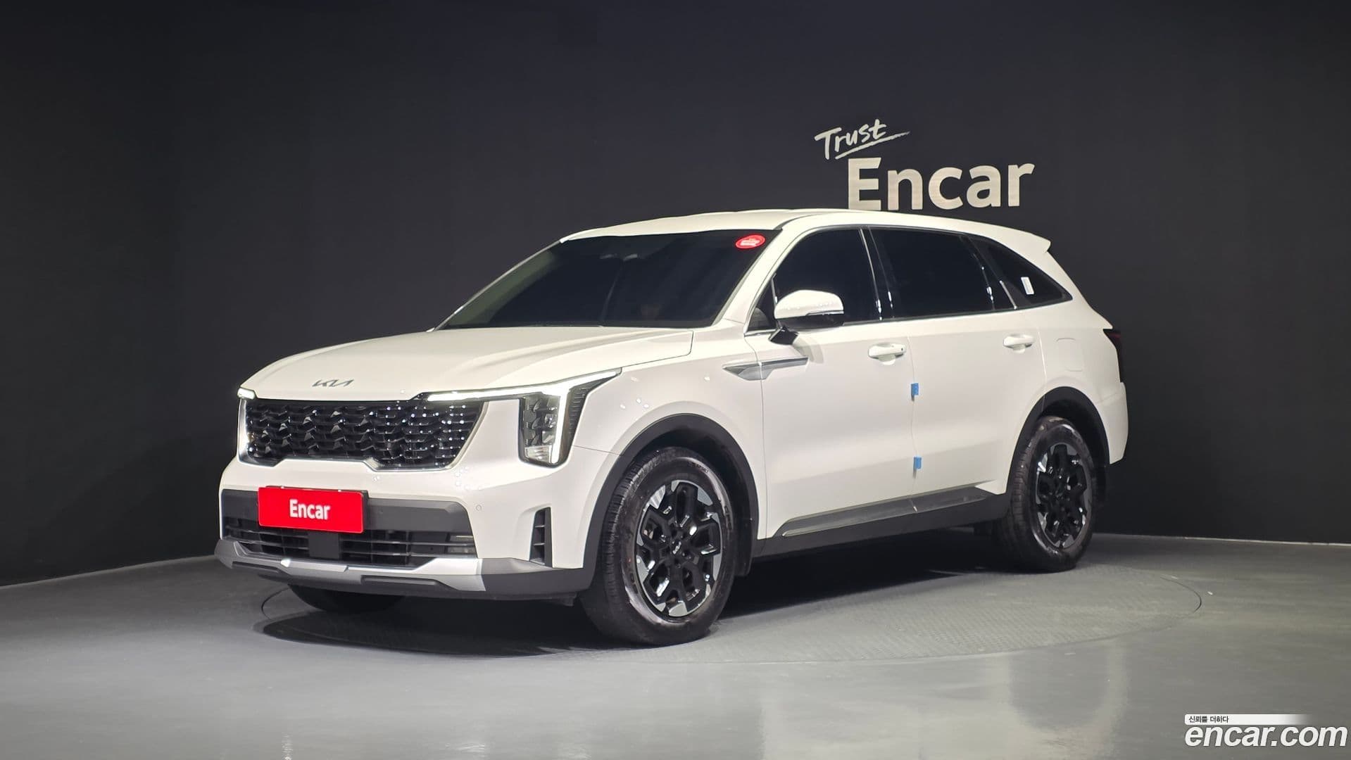 Main__Slider__Photo:Sorento Kia 2023.9-0