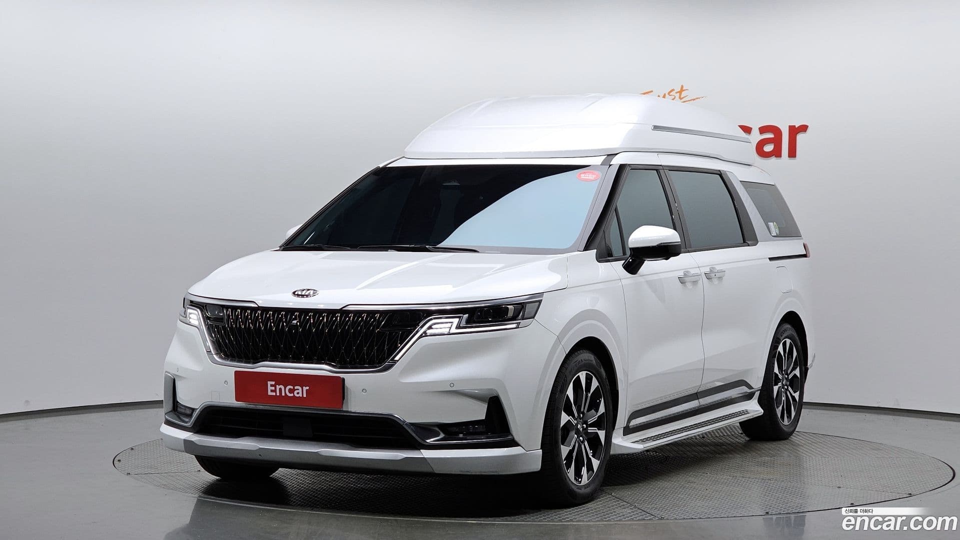 Main__Slider__Photo:Canival Kia 2021.6-0