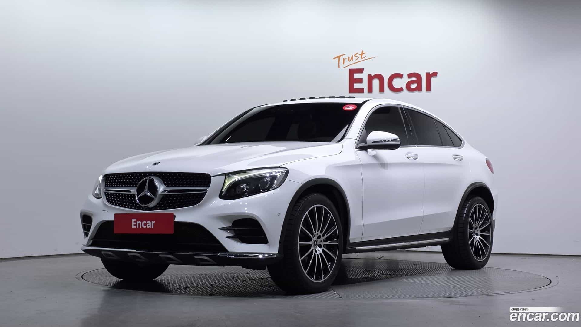 GLC-Class Mercedes-Benz 2019.8-OUTER-001