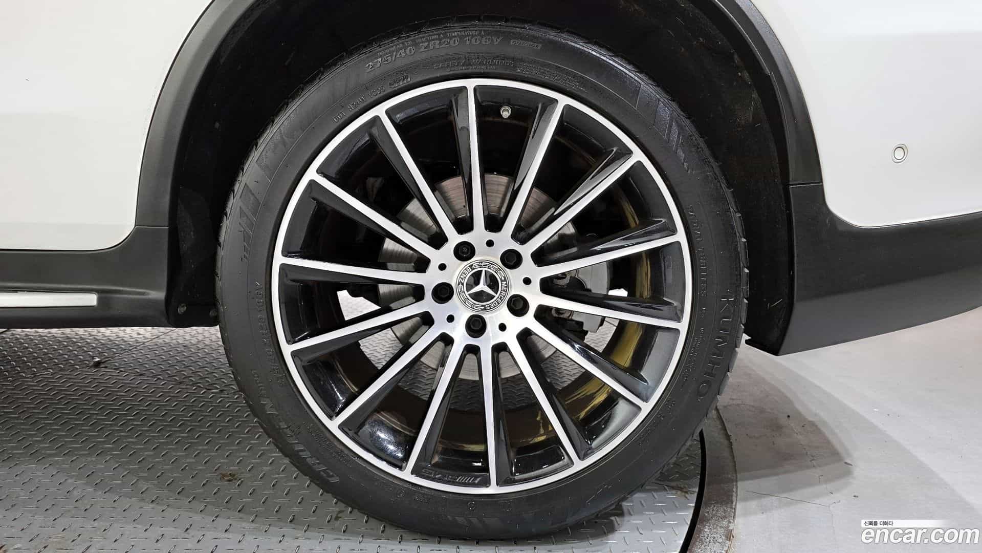 GLC-Class Mercedes-Benz 2019.8-OUTER-005