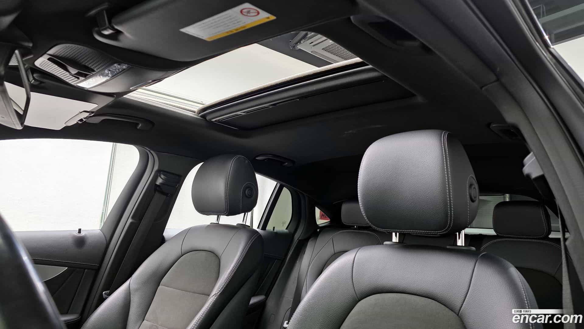 GLC-Class Mercedes-Benz 2019.8-OPTION-023