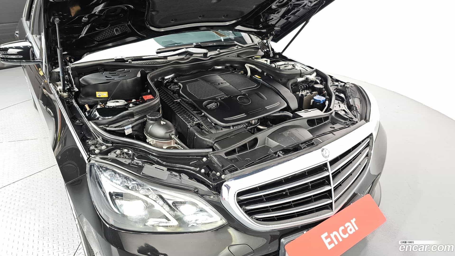 E-Class Mercedes-Benz 2016.0-INNER-006