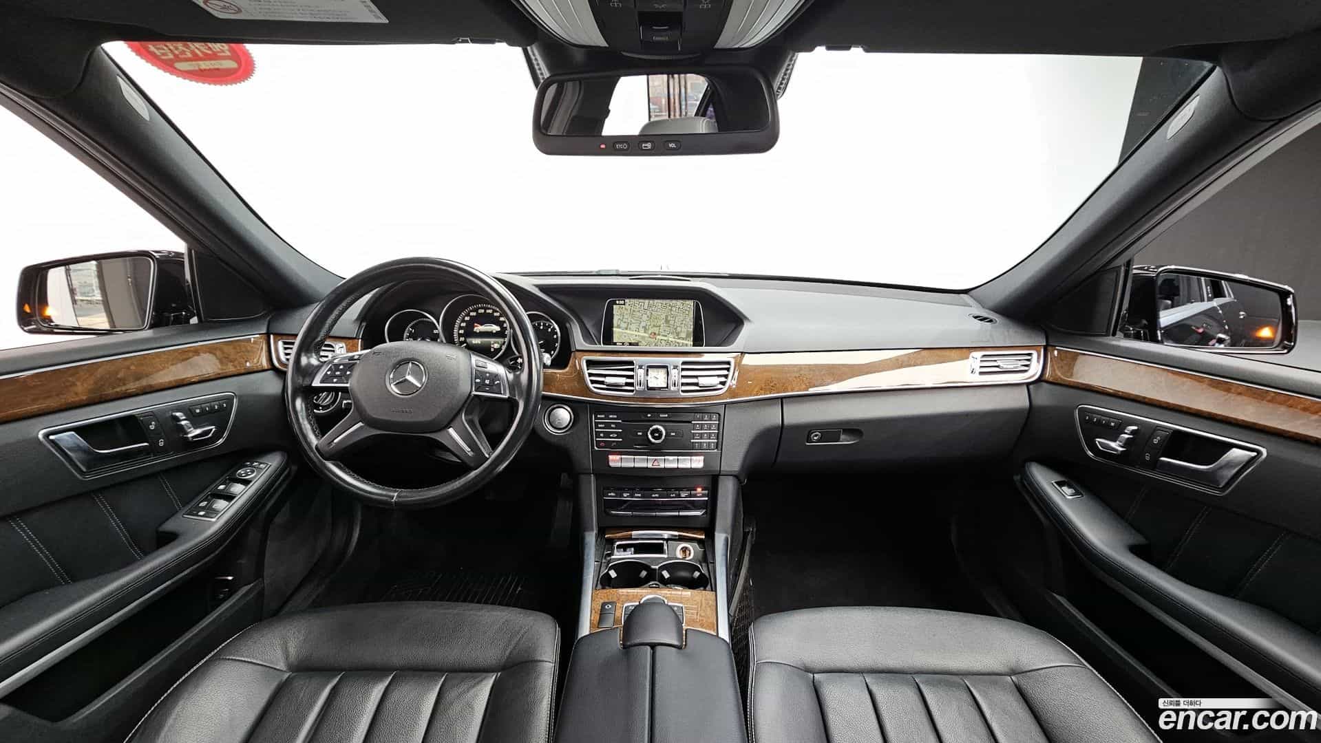 E-Class Mercedes-Benz 2016.0-INNER-007