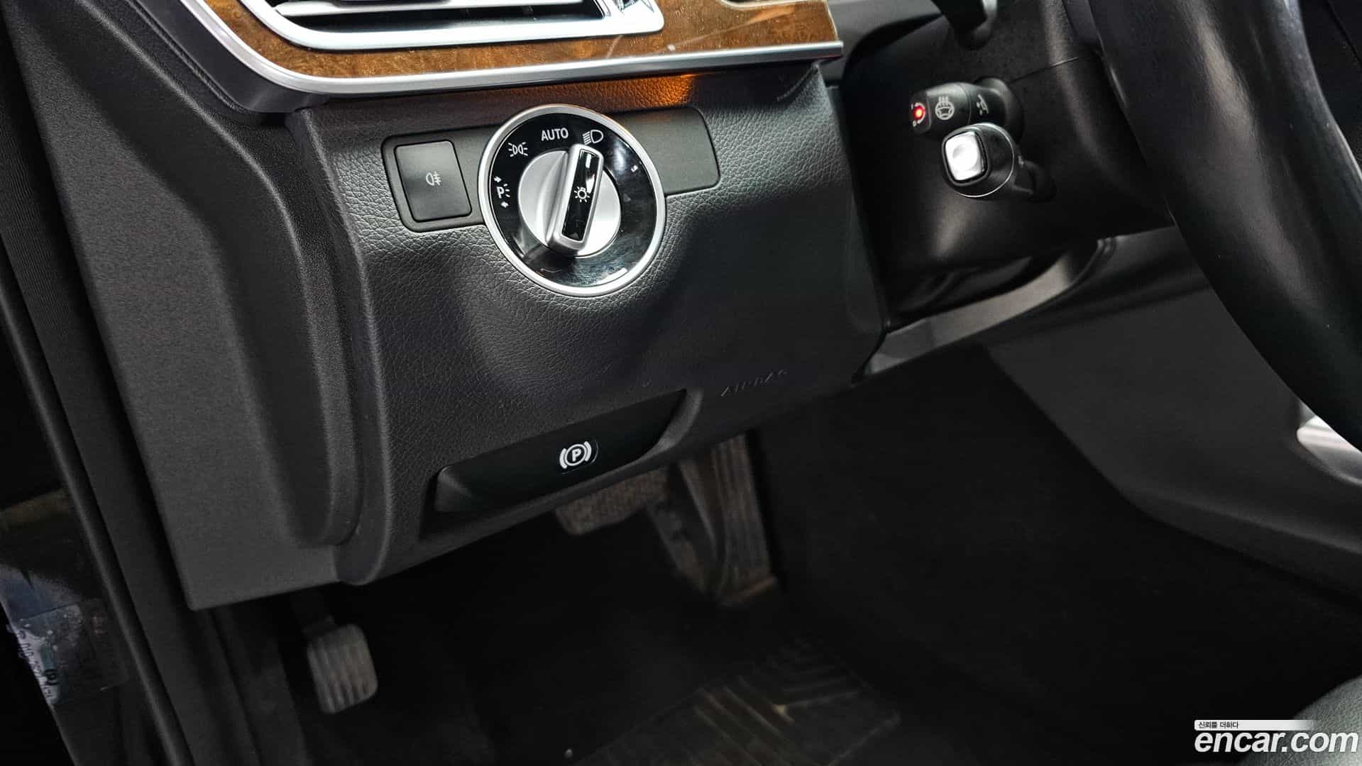 E-Class Mercedes-Benz 2016.0-OPTION-023