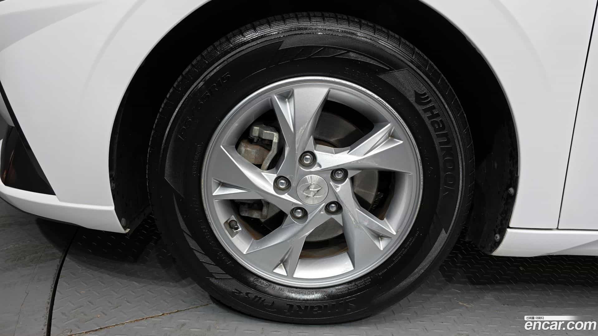 AVANTE Hyundai 2020.5-OUTER-005