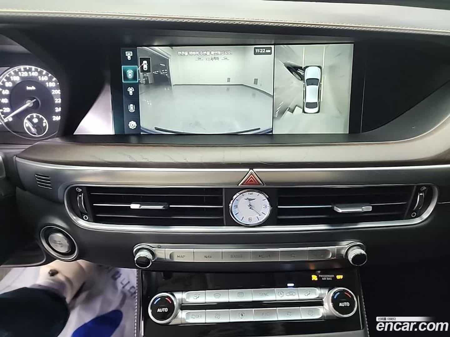 G90 Genesis 2019.1-INNER-009