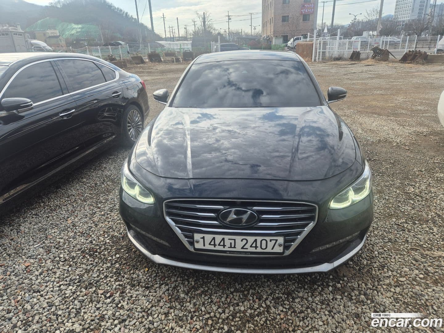 Main__Slider__Photo:Grandeur Hyundai 2019.10-0