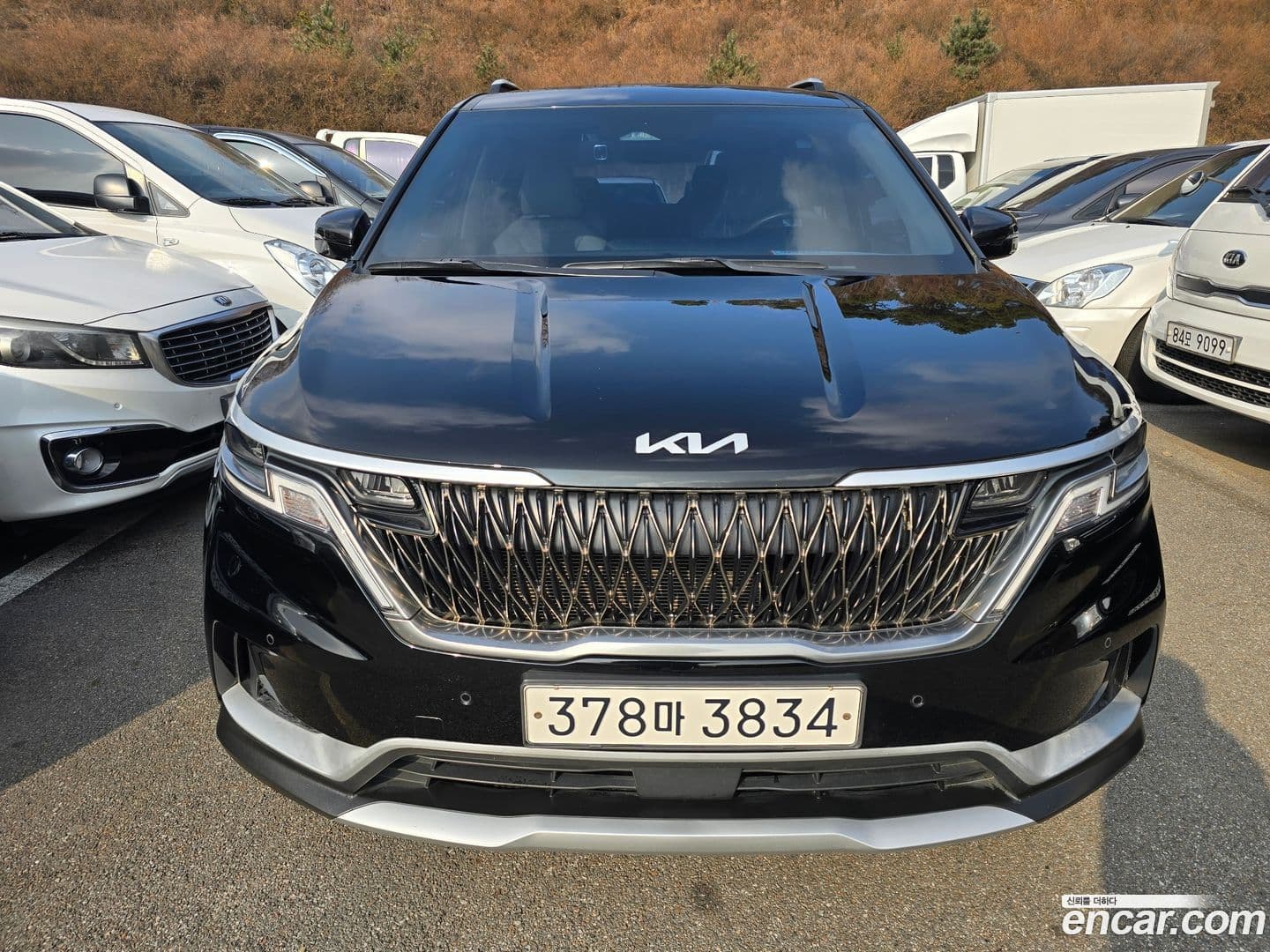 Main__Slider__Photo:Canival Kia 2023.4-0