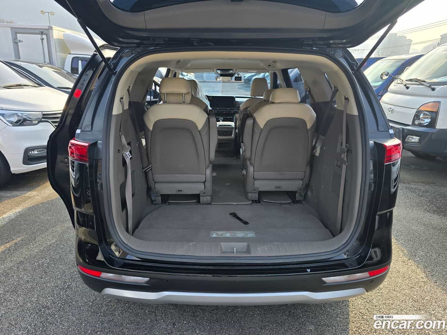 Canival Kia 2023.4-OPTION-024