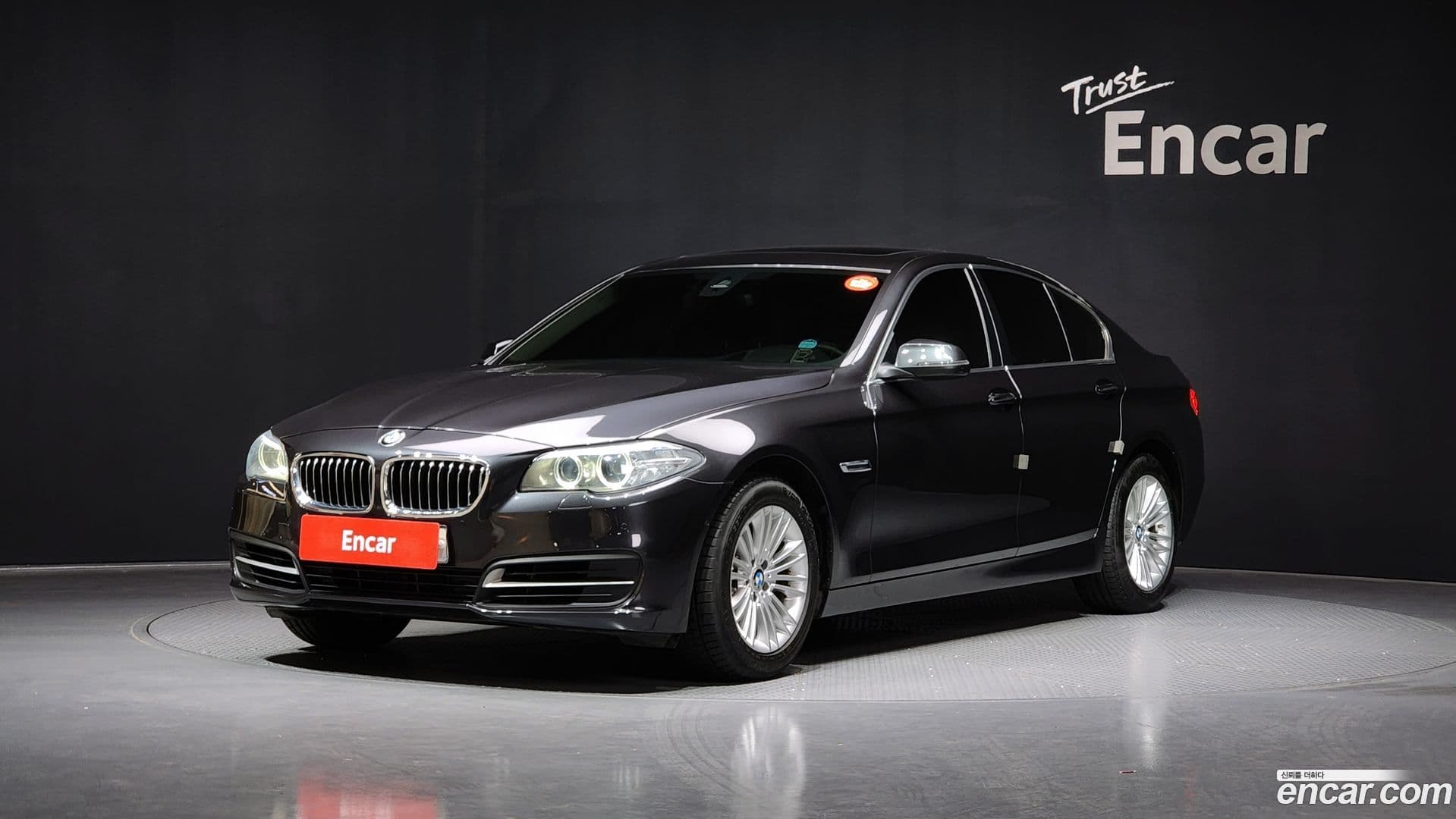 Main__Slider__Photo:5-Series BMW 2015.5-0