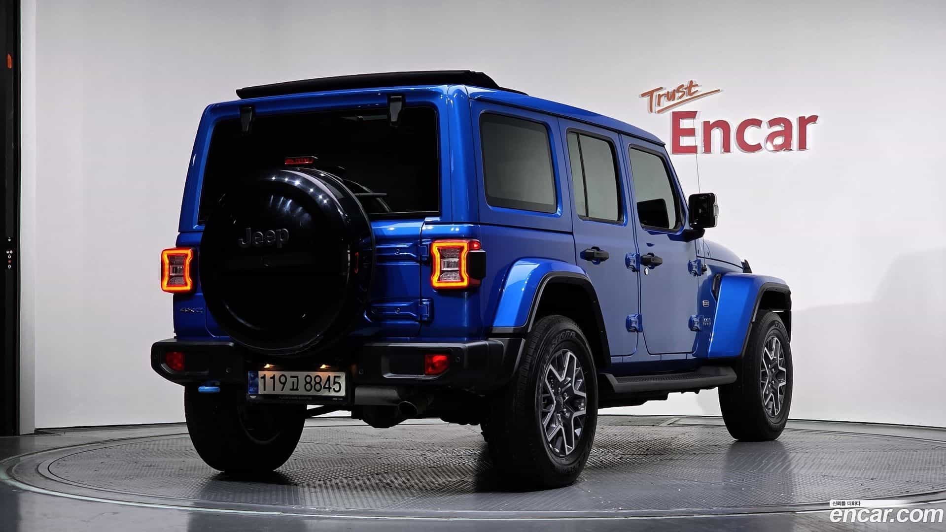 Wrangler Jeep 2022.9-OUTER-002