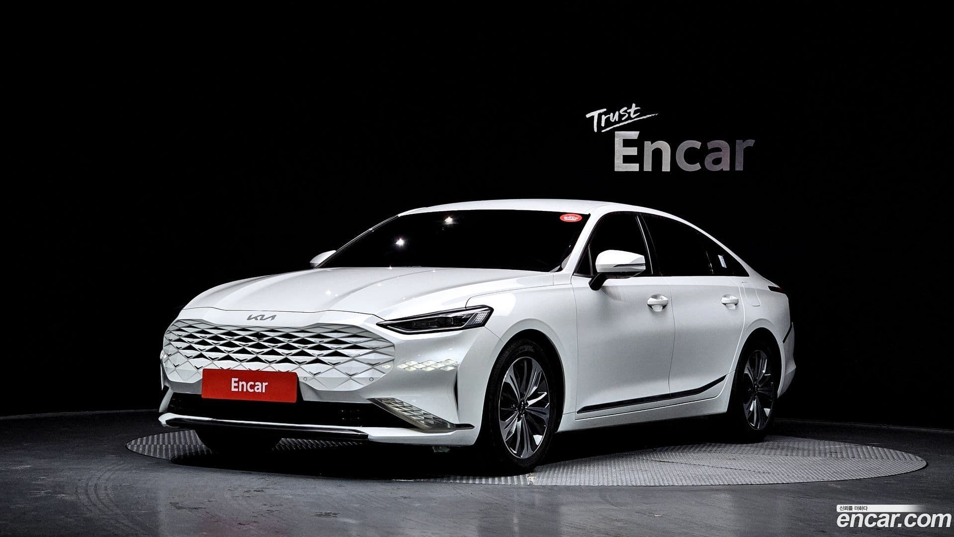 Main__Slider__Photo:K8 Kia 2021.10-0