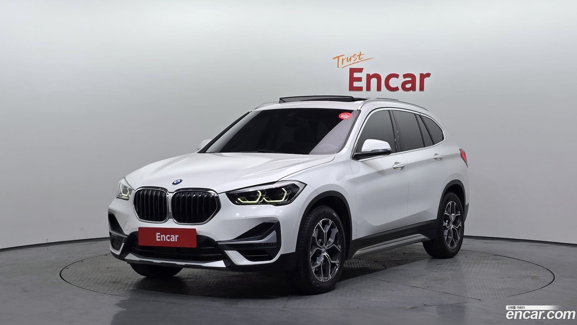 Main__Slider__Photo:X1 BMW 2020.11-0