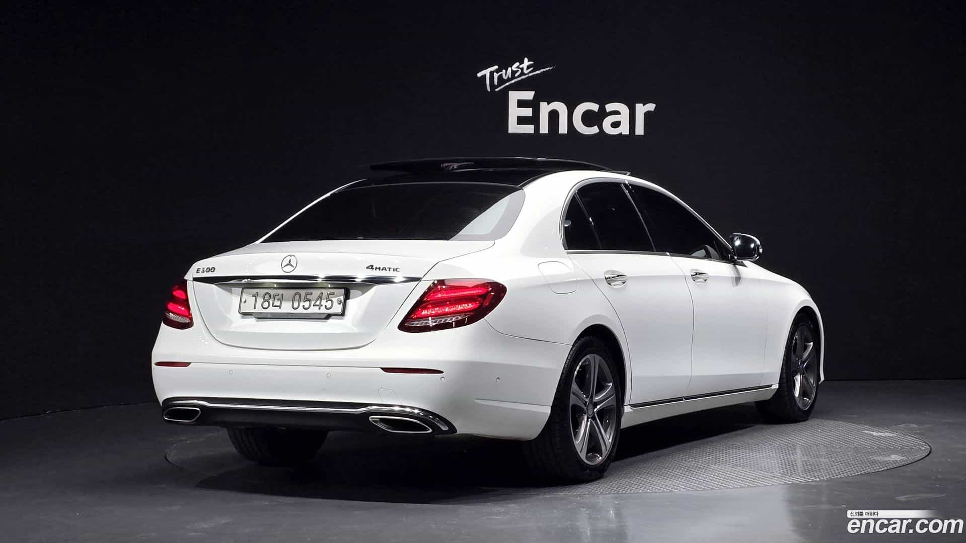 E-Class Mercedes-Benz 2016.6-OUTER-002