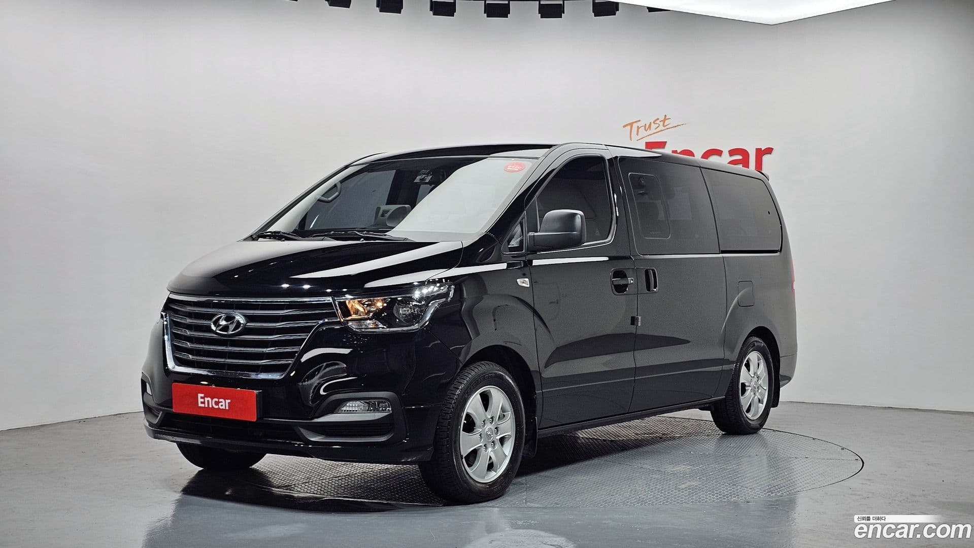 Main__Slider__Photo:Starex Hyundai 2019.9-0